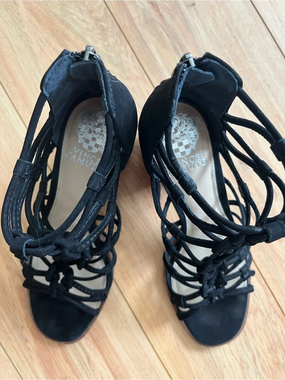 Vince Camuto chic knot
